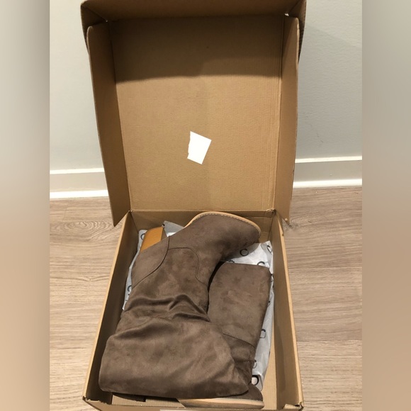 Journee Collection Over The Knee Heeled Boots Wide Calf Vegan Leather Size 10WC - Picture 3 of 16